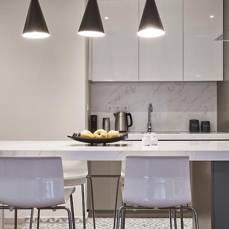 Charitos Iχ, Chic N Modern 2Bd Apt Athens Ngoại thất bức ảnh
