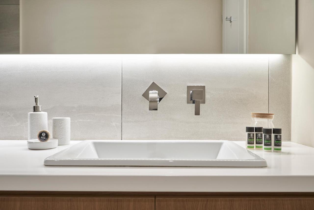 Charitos Iχ, Chic N Modern 2Bd Apt Athens Ngoại thất bức ảnh