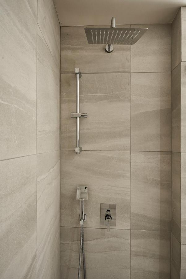 Charitos Iχ, Chic N Modern 2Bd Apt Athens Ngoại thất bức ảnh